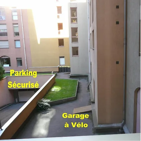 Centre-ville Avec Garage Et Loggia * Annecy